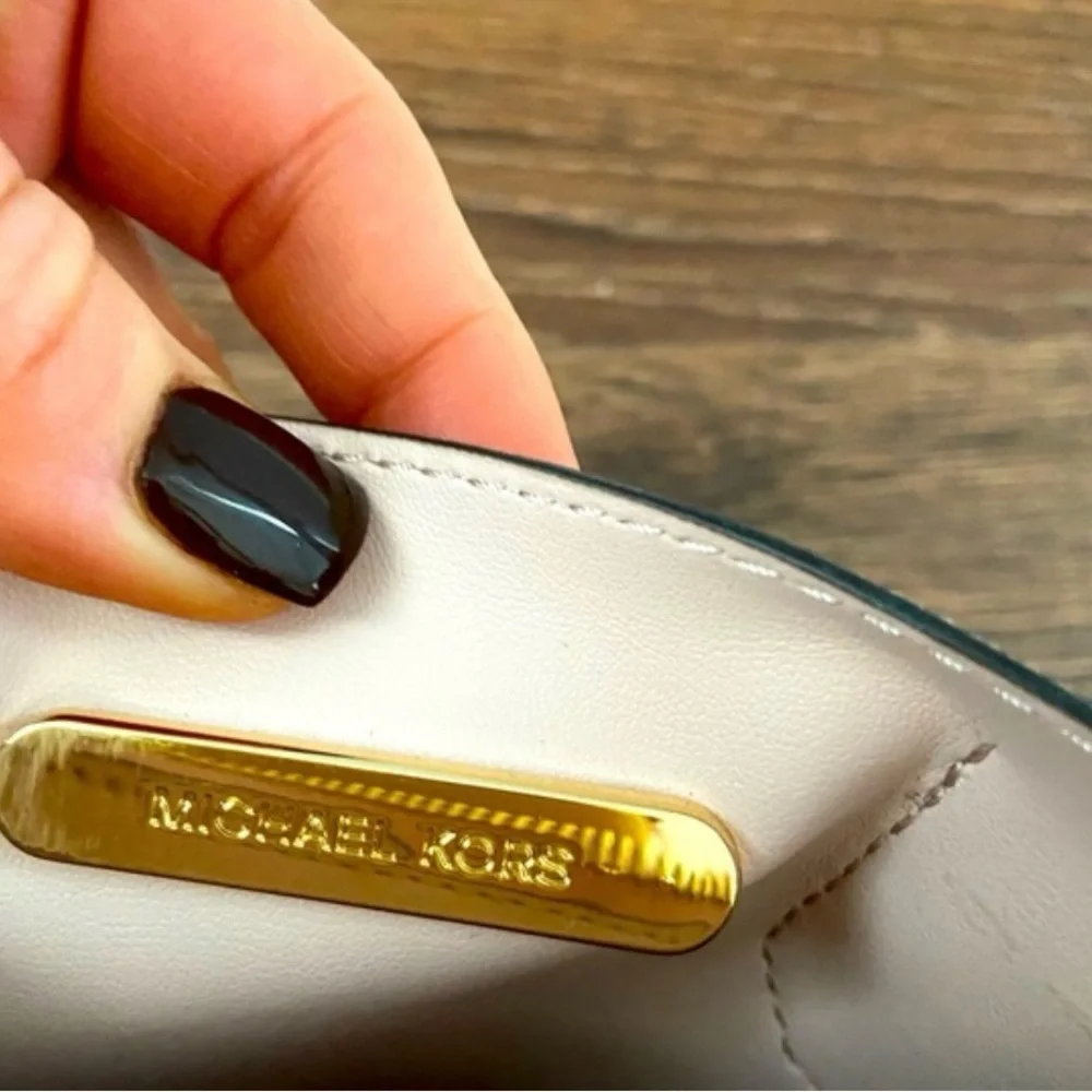 Michael Kors bag - Picture 6 of 7